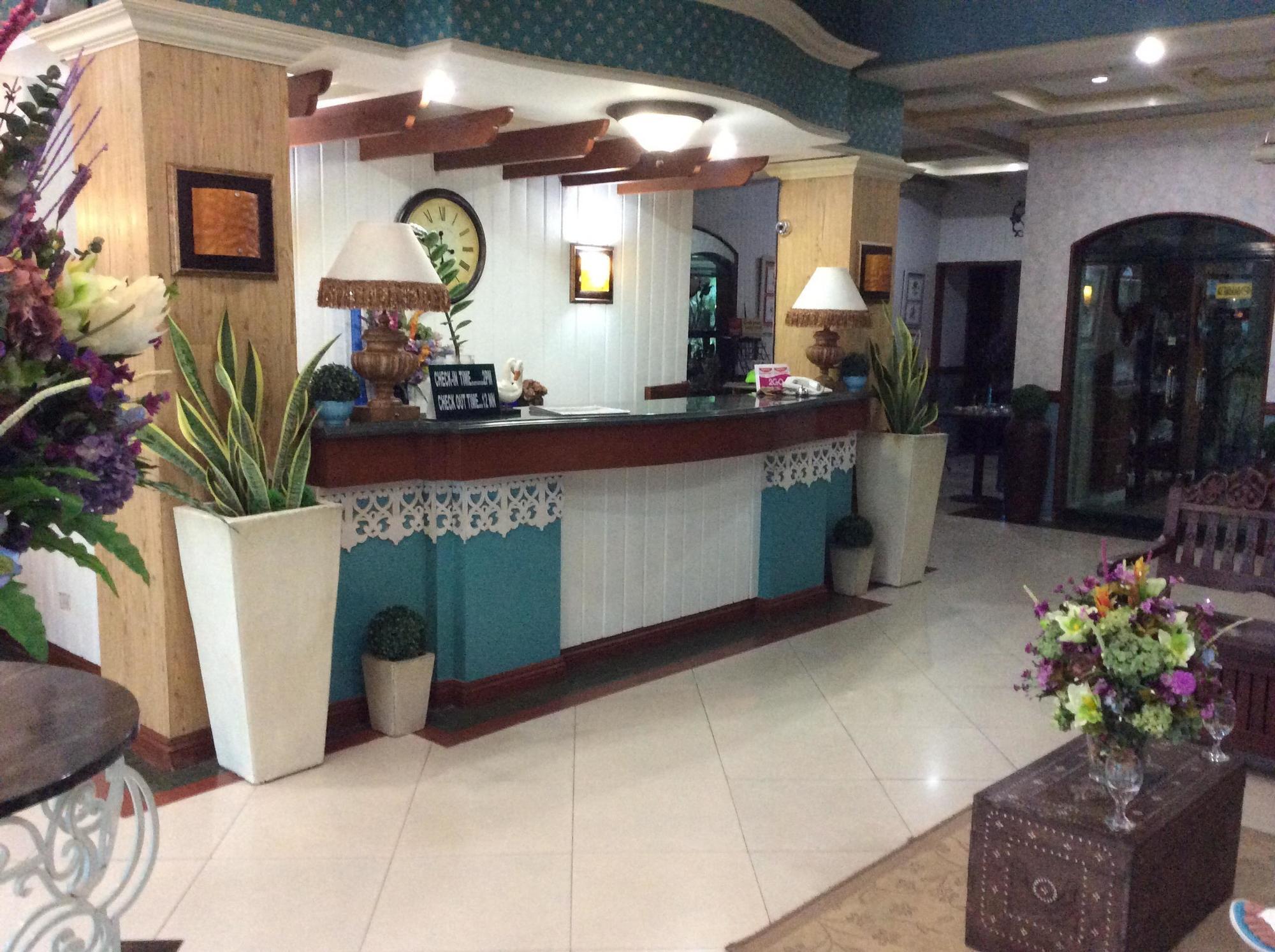 Wregent Plaza Hotel Bohol Buitenkant foto